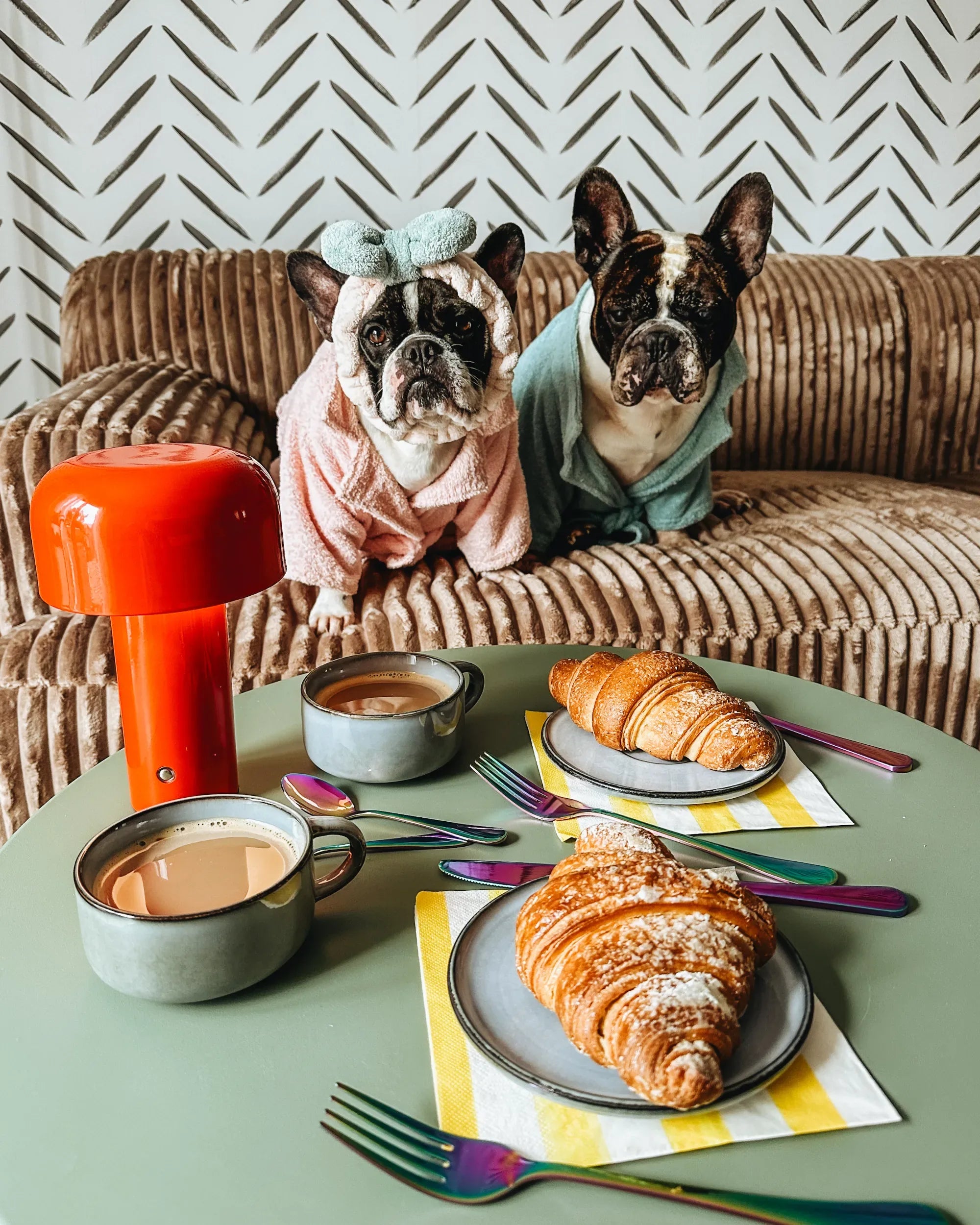 Set de 4 tasses avec soucoupes en grès cérame bleu ciel